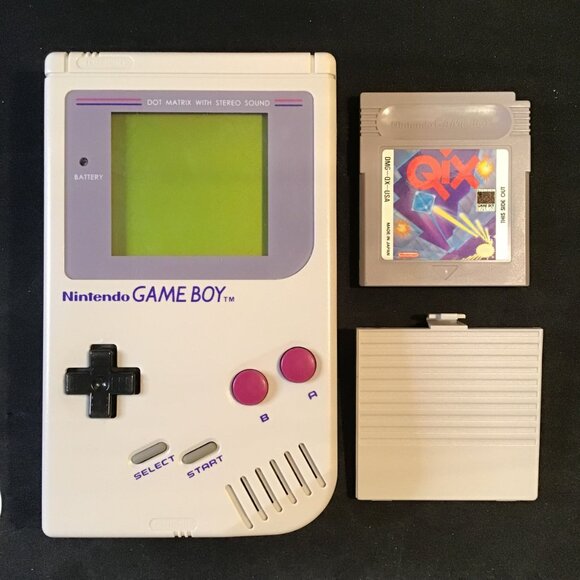 Restored 1989 Nintendo Gameboy Original with Qix - Picture 2 of 9
